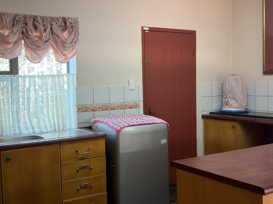 6 Bedroom Property for Sale in West Bank Eastern Cape
